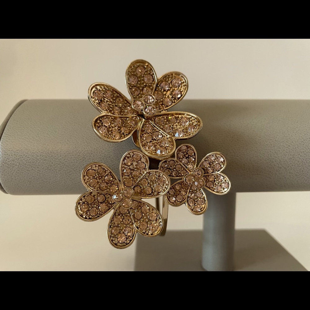 Jeweled Flower Bracelet